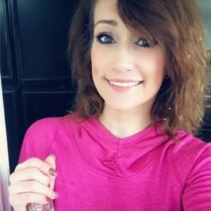 Meet your Posher, Caroline